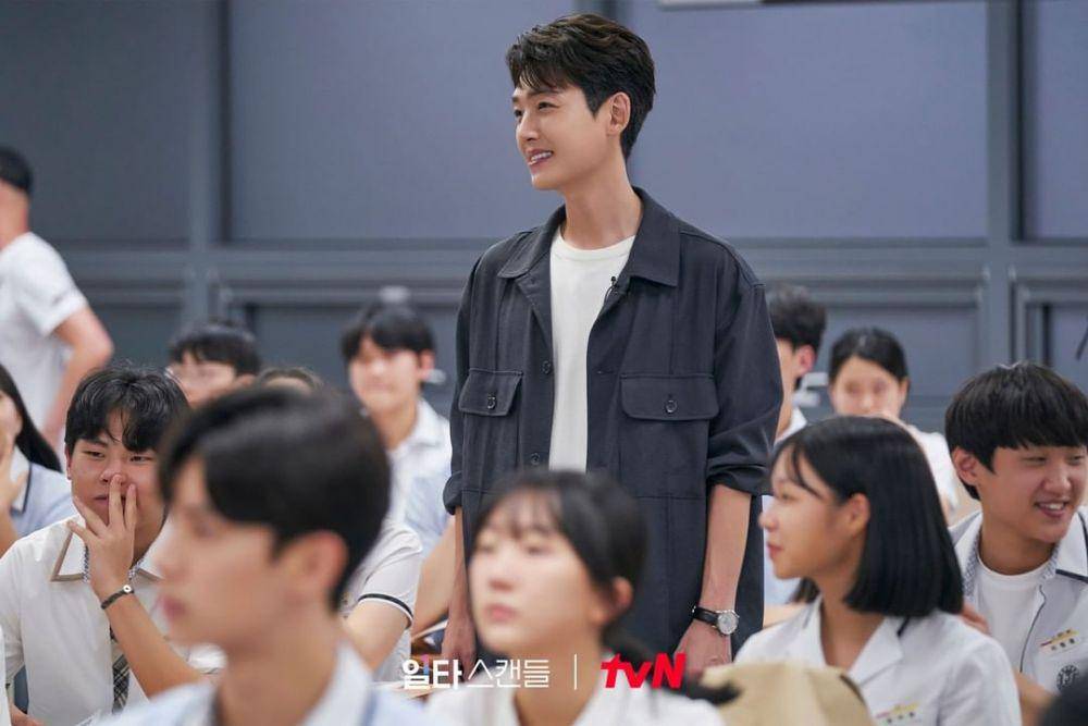 Choi Chi Yeol (Jung Kyung Ho) di drakor Crash Course in Romance (instagram.com/tvn_drama)