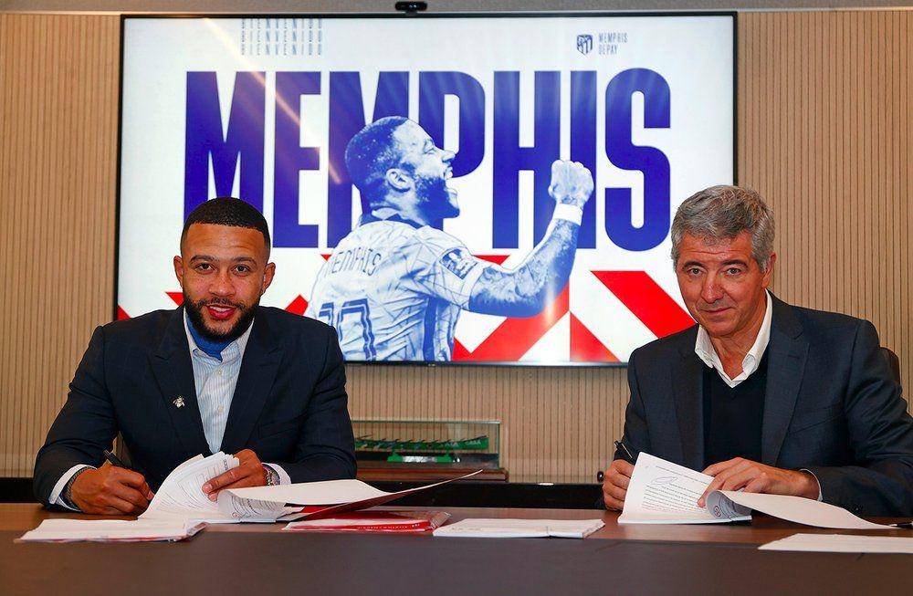 Memphis Depay menandatangani kontrak dengan Atletico Madrid. (twitter.com/atletienglish)