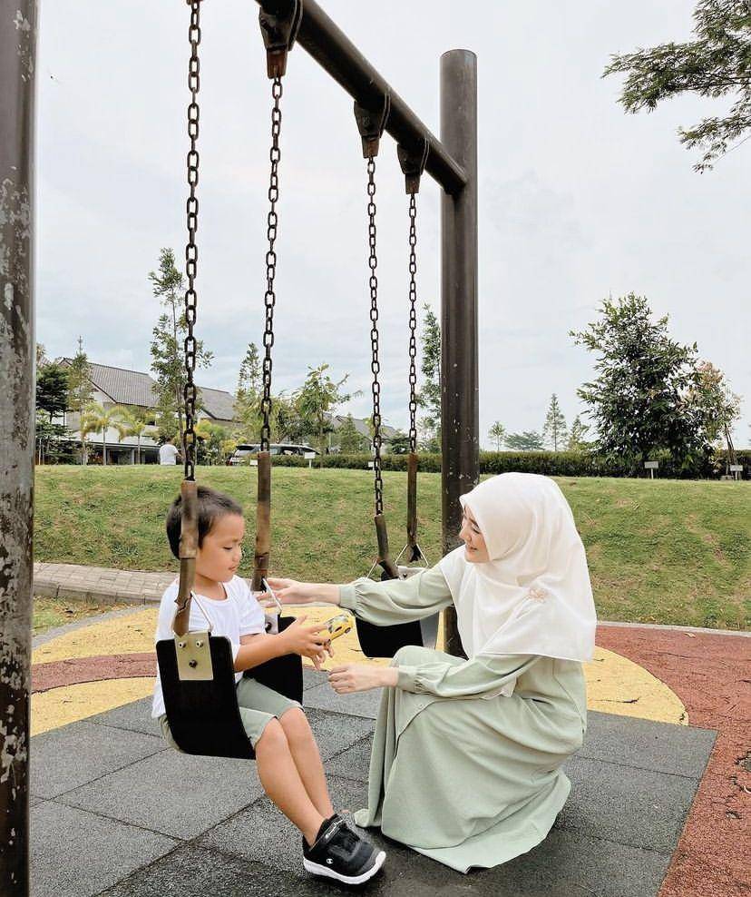 potret Larissa Chou dan Yusuf (instagram.com/larissachou)