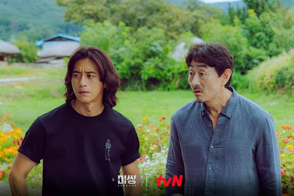 Go Soo dan Heo Joon Ho di Missing: The Other Side 2 (instagram.com/tvn_drama)