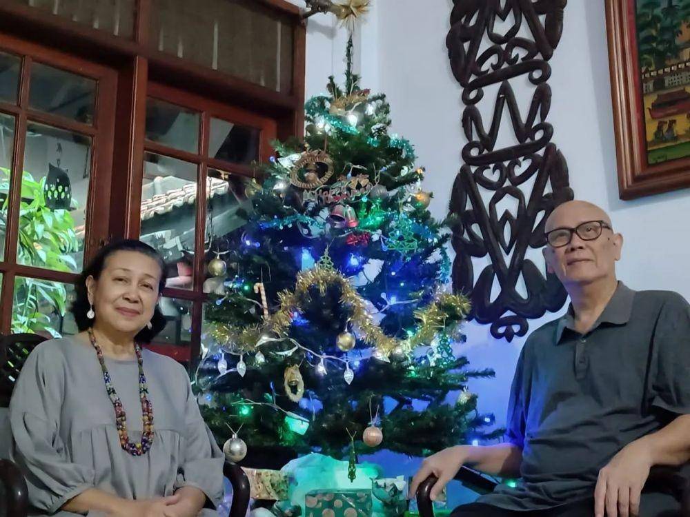 Kenangan Ratna Riantiarno dan sang suami, Nano Riantiarno (Instagram.com/ratnariantiarno/)
