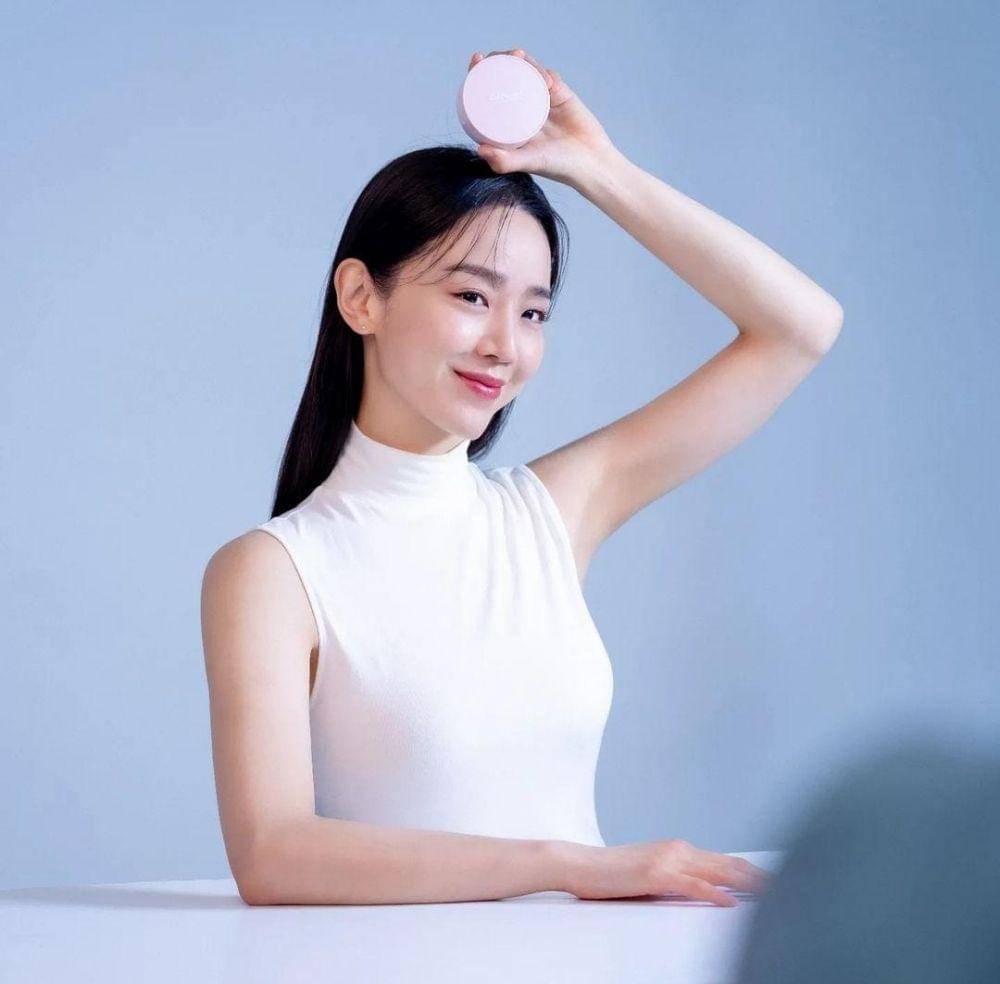 Shin Hye Sun (instagram.com/shinhs831)