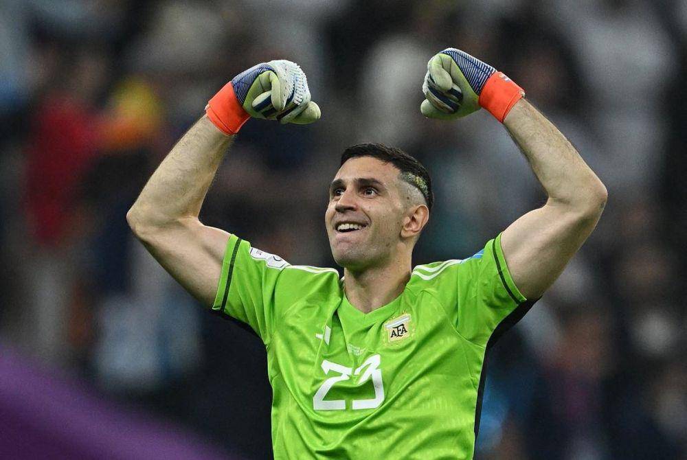 Emiliano Martinez (twitter.com/emimartinezz1)