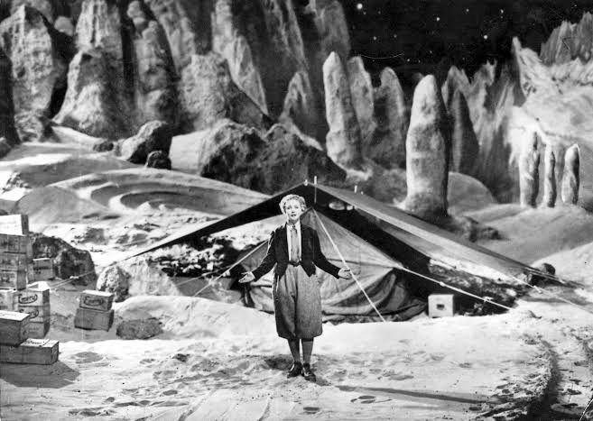 cuplikan film Woman in the Moon (dok. UFA/Woman in the Moon)