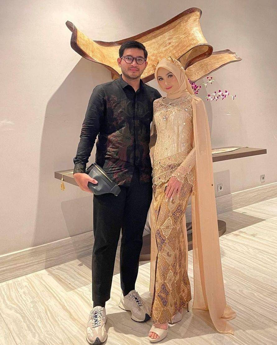 OOTD kondangan Savina Fauzulina (instagram.com/savinafauzulina)
