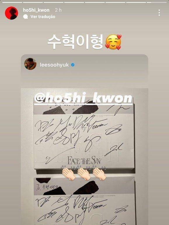 postingan Hoshi tentang album yang diberikan kepada Lee Soo Hyuk (instagram.com/ho5hi_kwon)