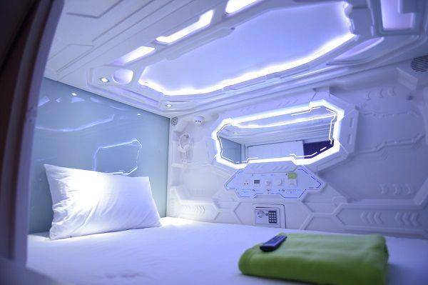 Whiz Capsule Hotel Thamrin Jakarta (google.com/maps/whiz capsule hotel thamrin jakarta)