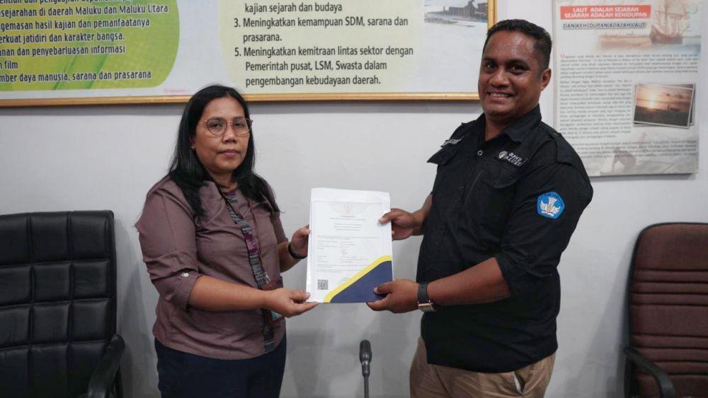 Tenun Ikat Tanimbar-Tari Maku-Mak Maluku Dicatatkan Sebagai KIK