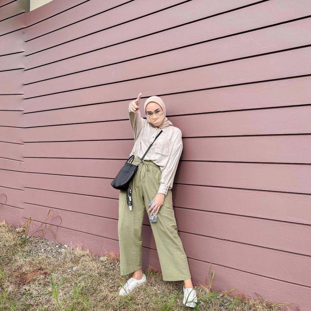 outfit warna pastel ala Ranie Dwi Karlina (instagram.com/raniekarlina)