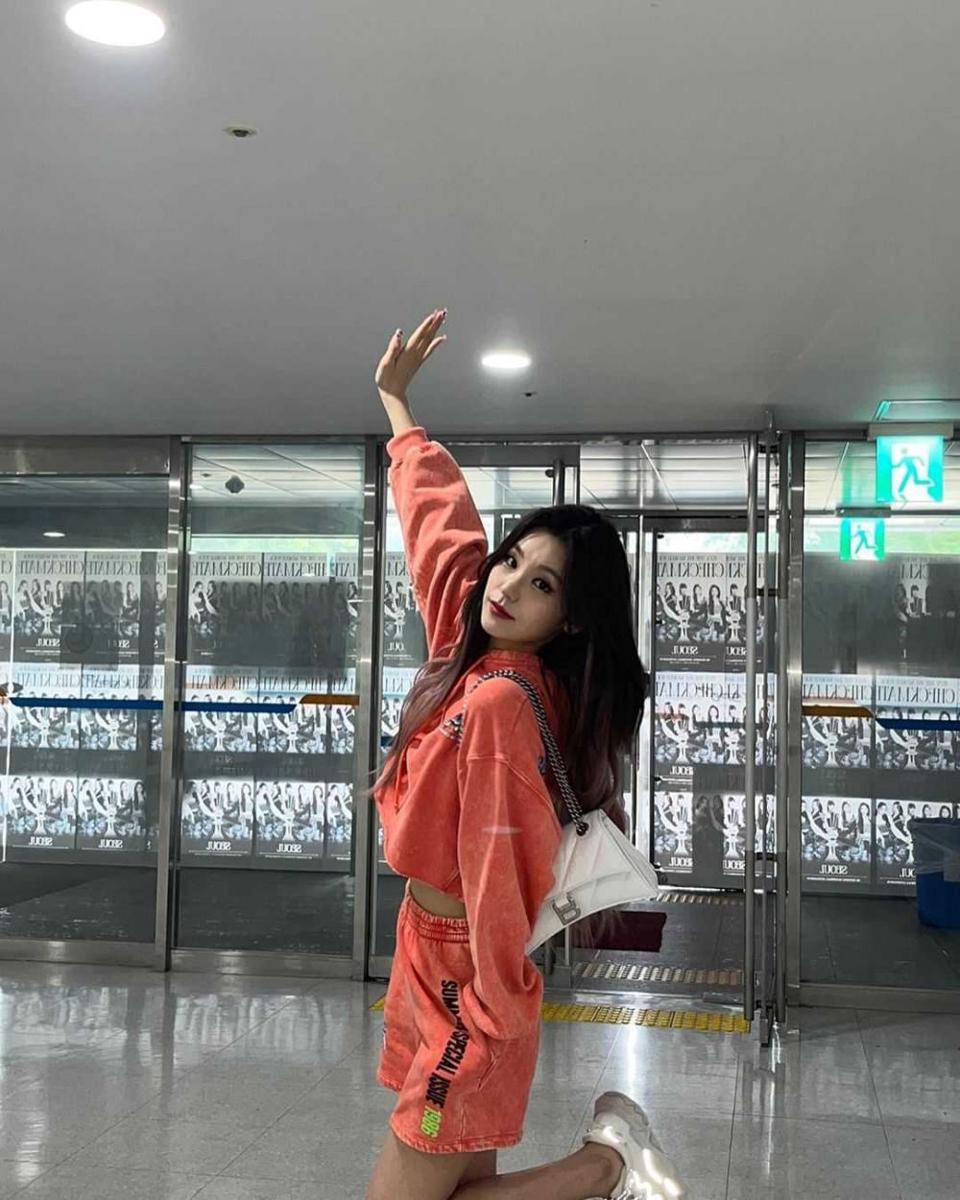Yeji ITZY (instagram.com/itzy.all.in.us)