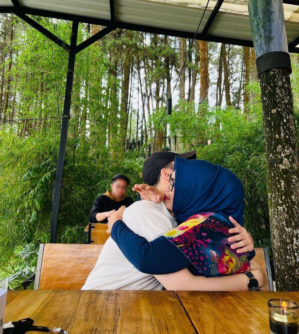 potret Endy Arfian dan ibunya (instagram.com/endyarfian22/)