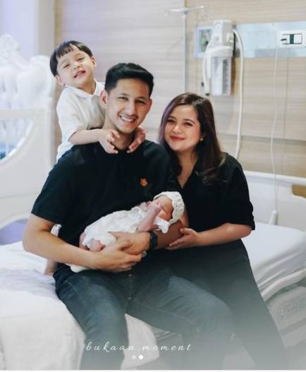 newborn Shafanina, putri Tasya Kamila (instagram.com/tasyakamila)