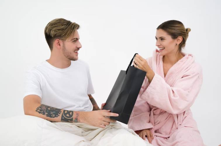 ilustrasi couple (unsplash.com/icons8)