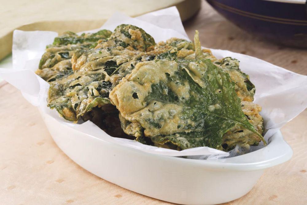 Resep Kripik Bayam Sederhana yang Gurihnya Tahan Lama
