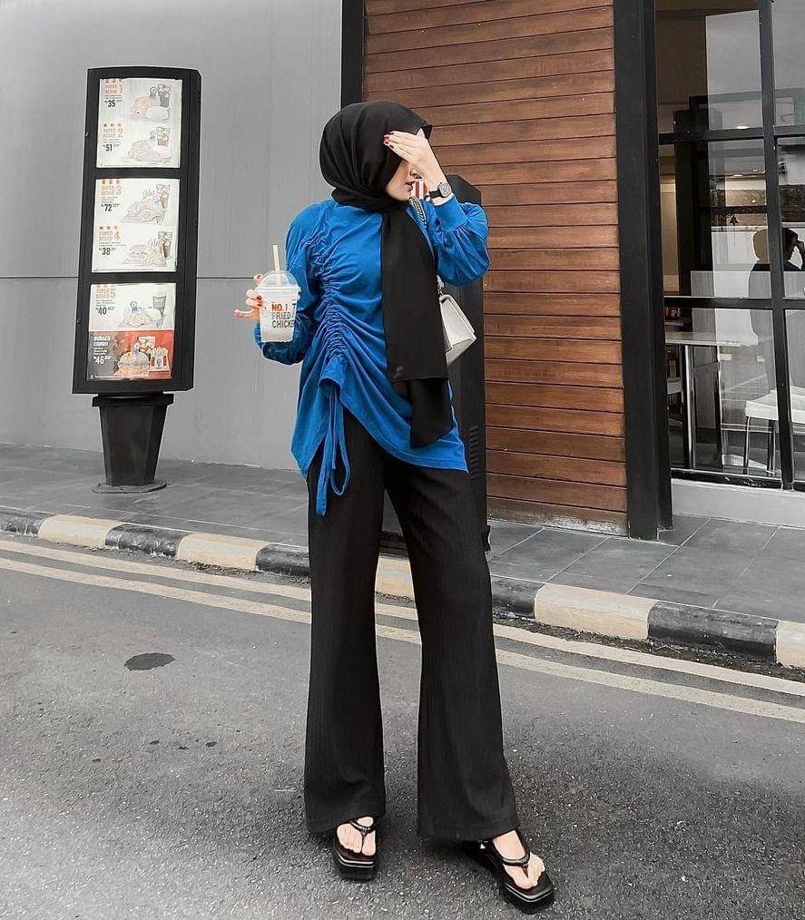 Outfit drawstring (instagram.com/fadhillakhaerunisa)