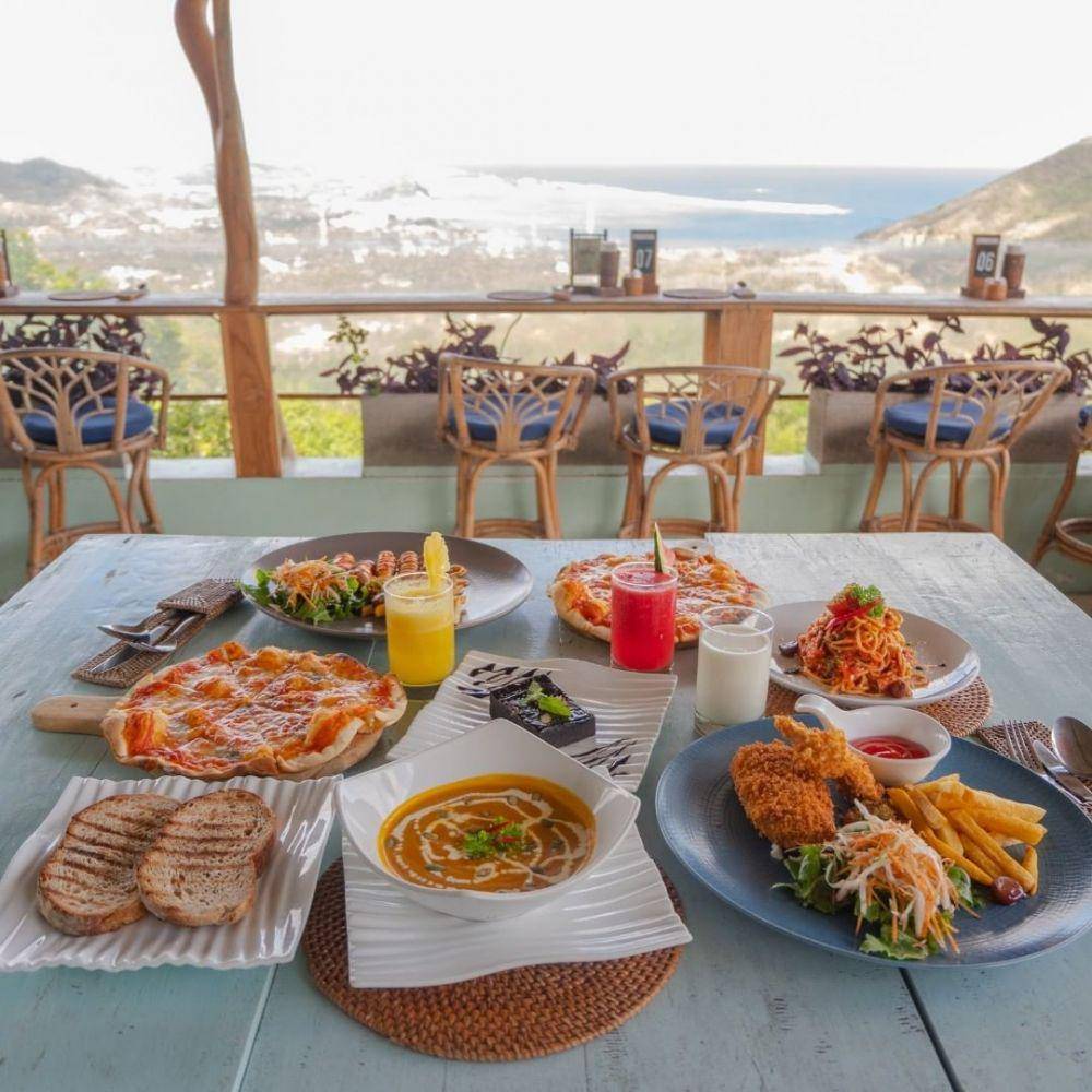 Menu makanan di Ashtari Lombok (Instagram.com/ashtarilombok)