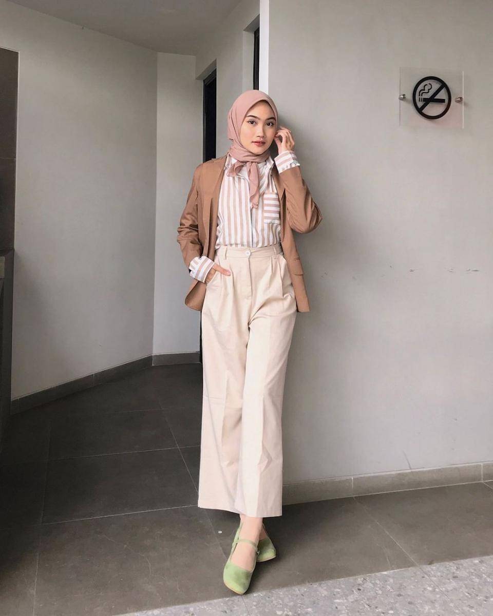 style hijab preppy (instagram.com/charapril)
