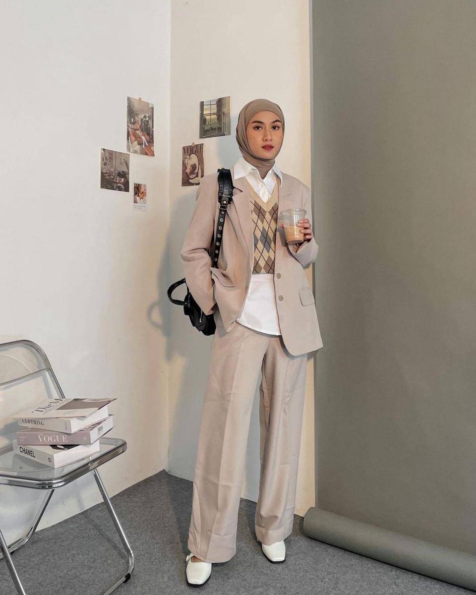 style hijab preppy (instagram.com/inasrana)