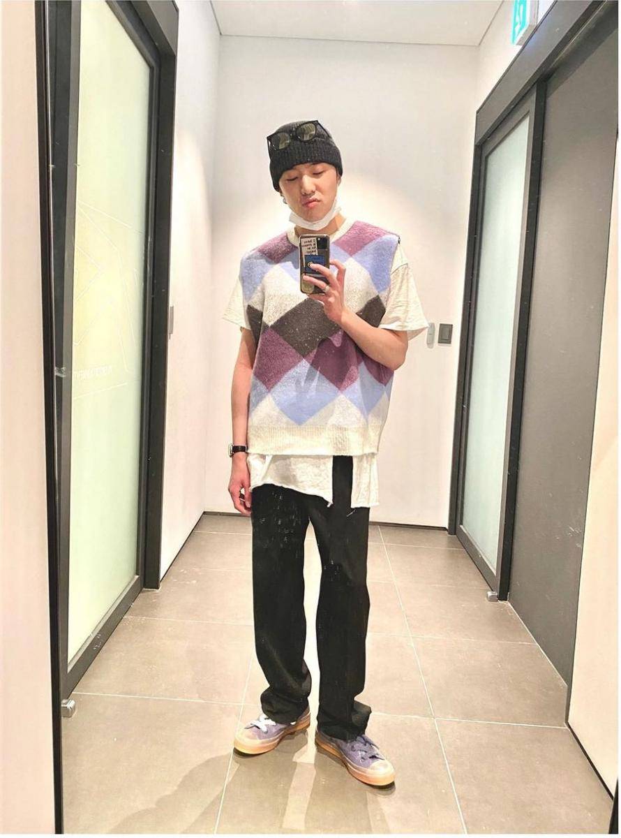 Kang Seungyoon WINNER (instagram.com/w_n_r00)