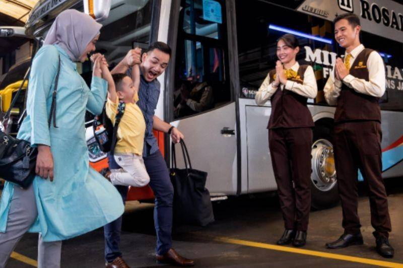 Pelayanan berlimpah pada sleeper bus (dok. Rosalia Indah)