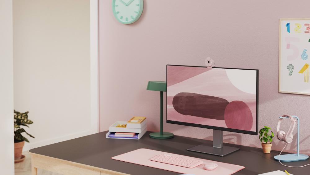 Logitech Rilis Brio 300, Webcam dengan Resolusi Full-HD!