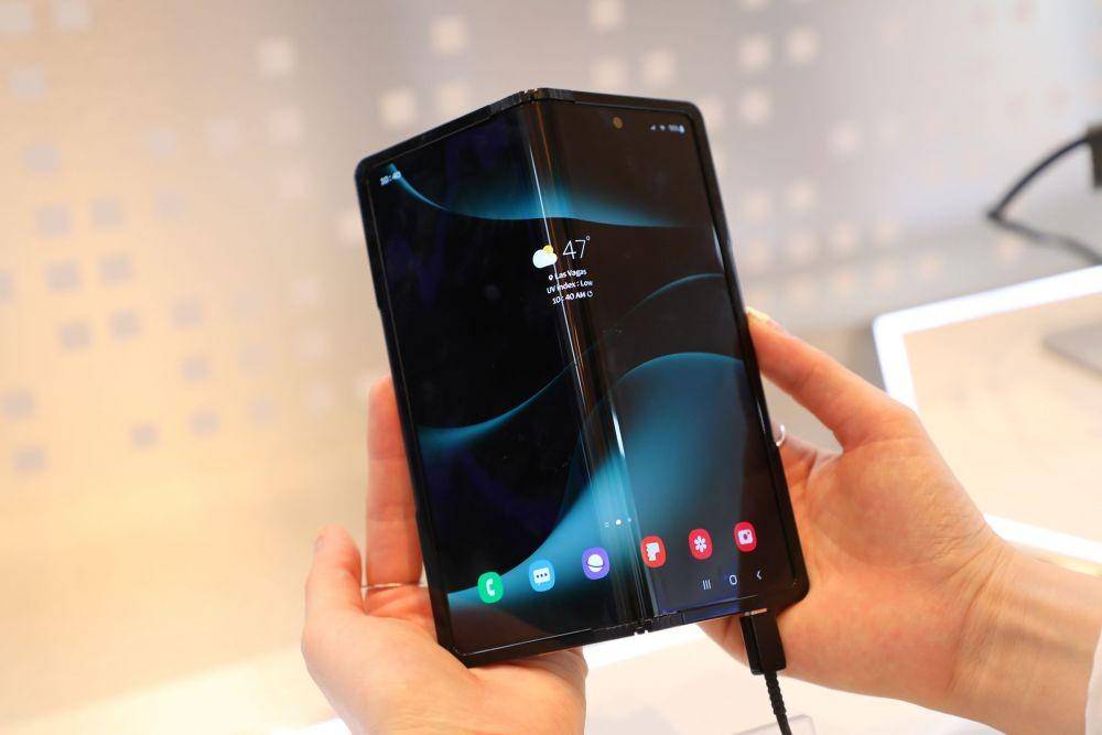 Samsung Display "Flex In & Out" (dok. Samsung Display)