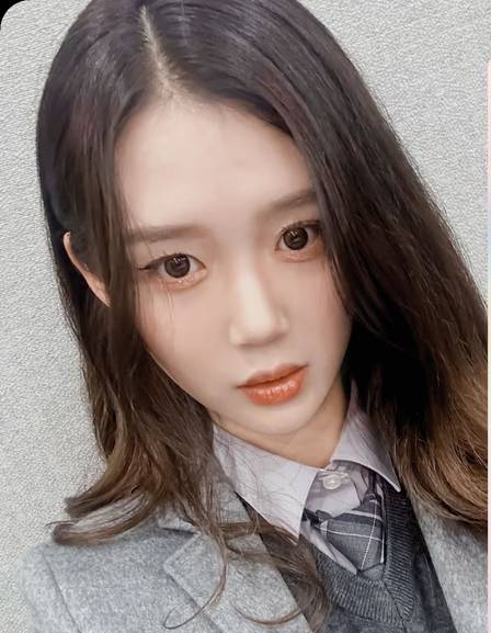 Gong Yubin (twitter.com/tripleSbraSil)