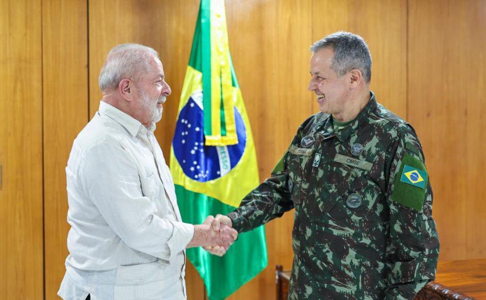 Presiden Brasil Tunjuk Tomas Ribeiro Paiva Jadi Panglima Militer Baru