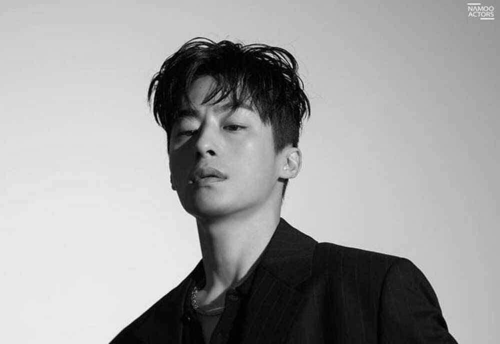 Goo Kyo Hwan (instagram.com/namooactors)