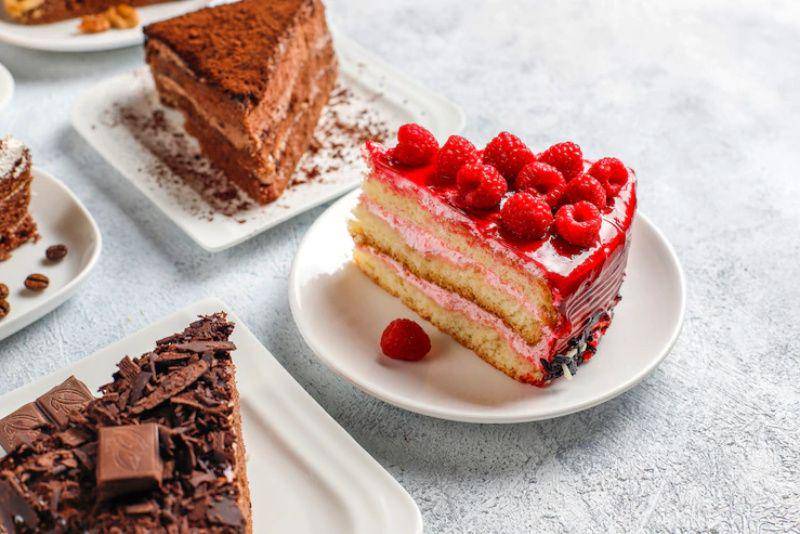 ilustrasi cake tinggi kandungan natrium (freepik.com/azerbaijan_stockers)