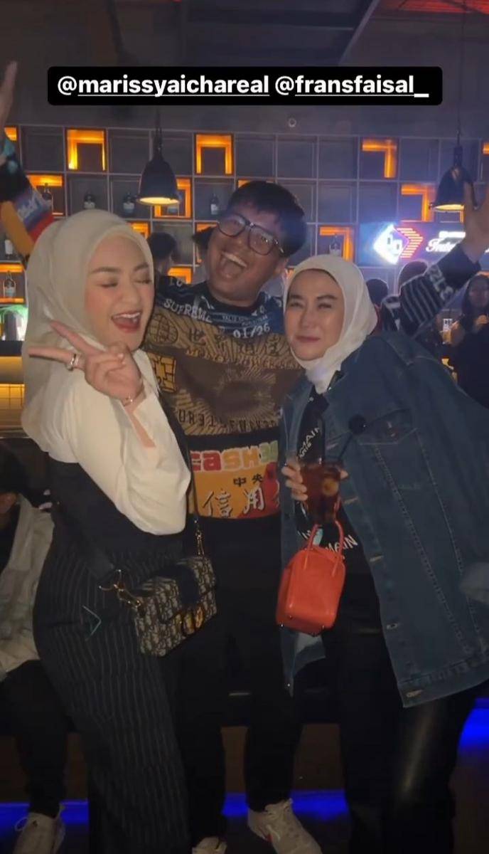 potret artis di konser Bunda Corla (instagram.com/nathalieholscher)