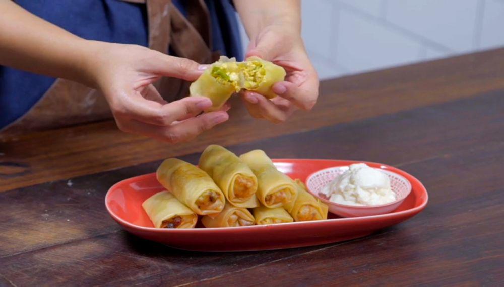 6 Kreasi Resep Lumpia Gurih, Camilan Favorite Keluarga!
