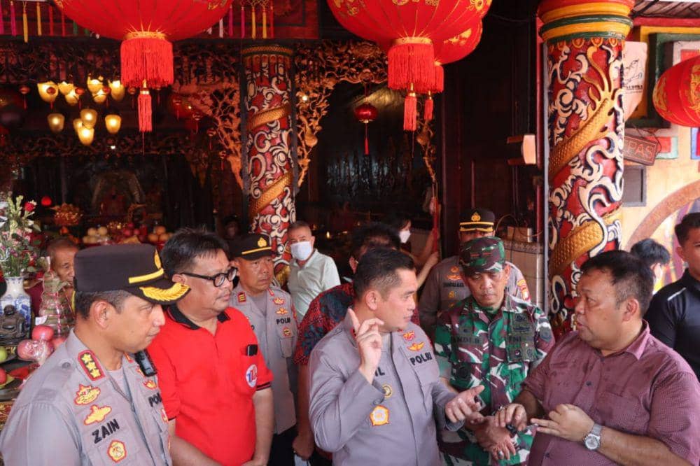 Kapolda Metro Jaya Kunjungi Vihara Boen Tek Bio di Tangerang