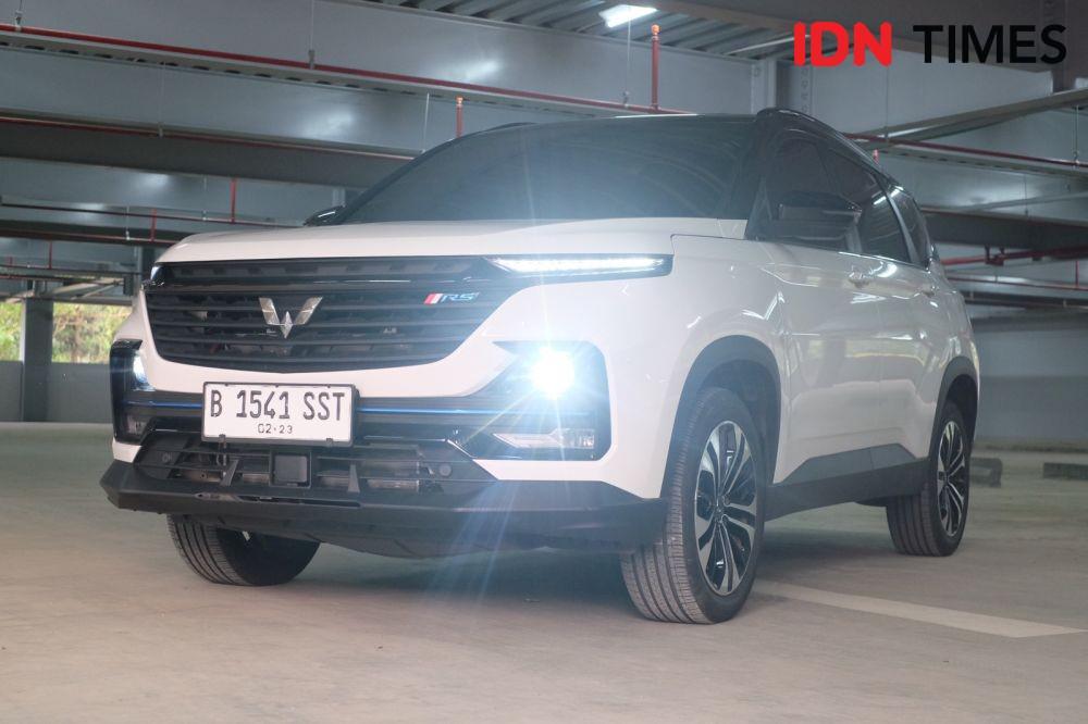 Review Wuling Almaz Hybrid, Seberapa Irit untuk Harian?