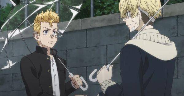 Chifuyu dan Takemichi bekerjasama ( Dok. Liden Films / Tokyo Revengers )