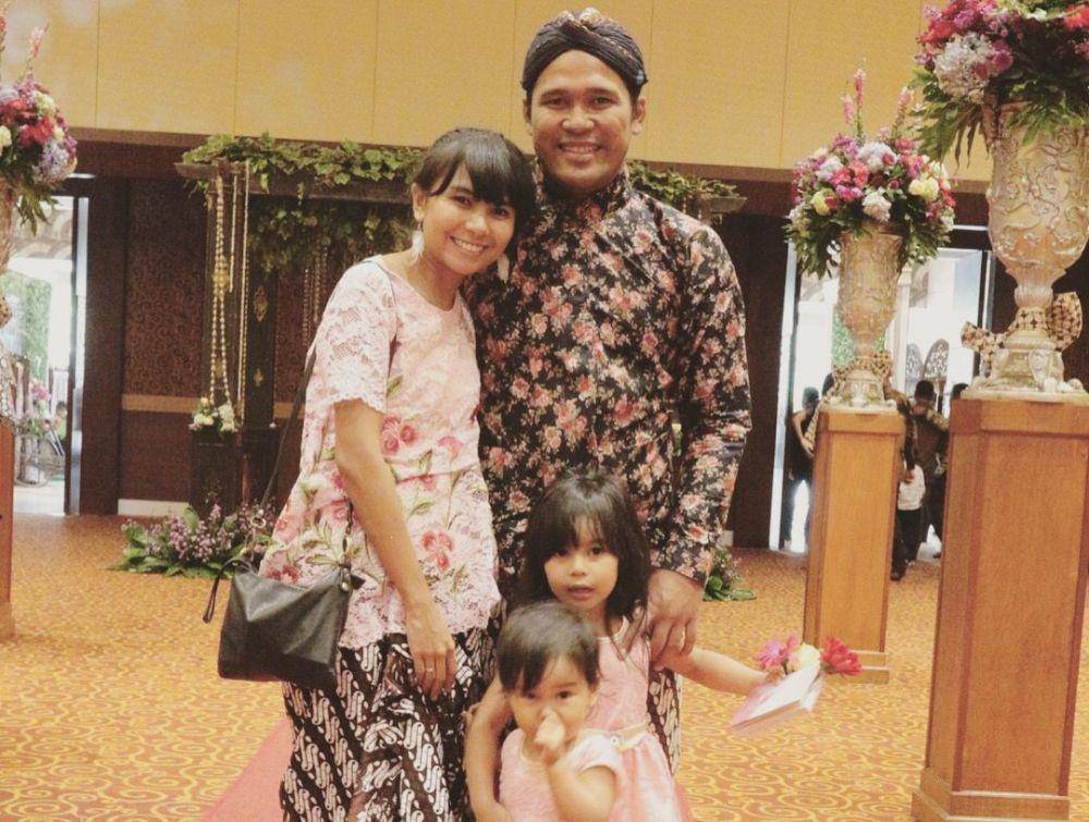Kebaya Kamila Andini (instagram.com/kamilandini)