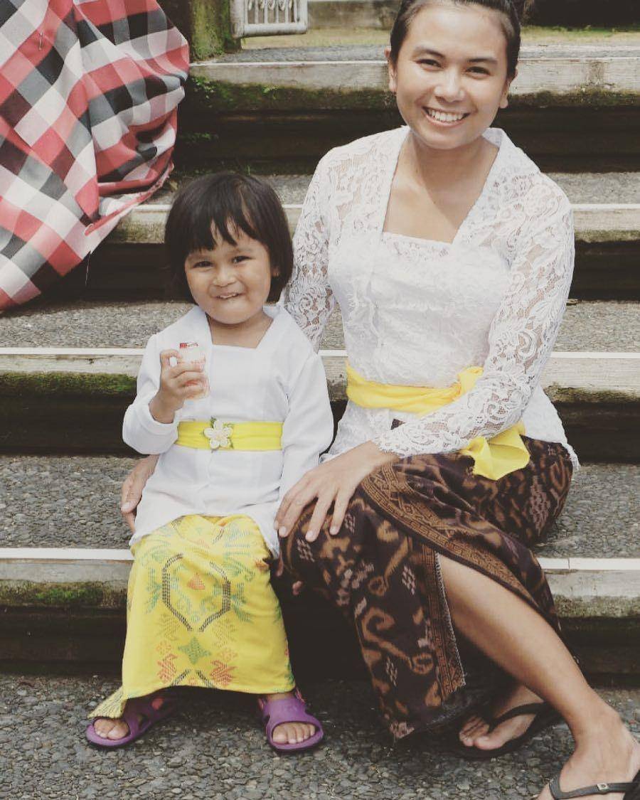 Kebaya Kamila Andini (instagram.com/kamilandini)
