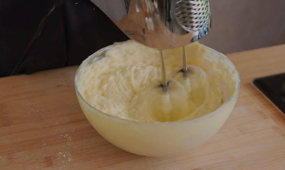 ilustrasi membuat adonan (youtube.com/Luvita Ho)