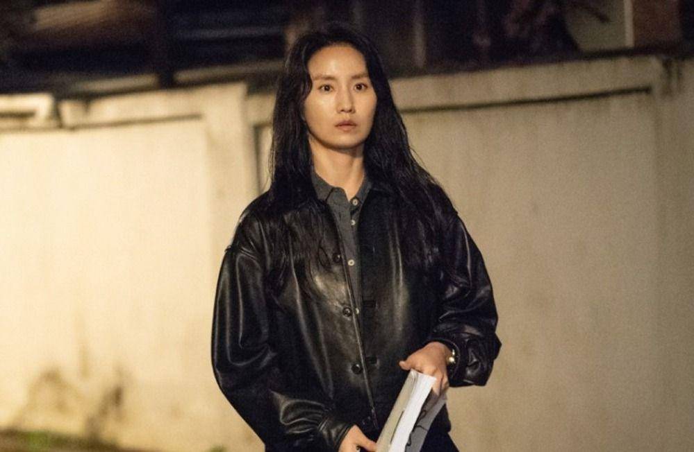 Kim So Jin di Through the Darkness (dok. SBS/Through the Darkness)