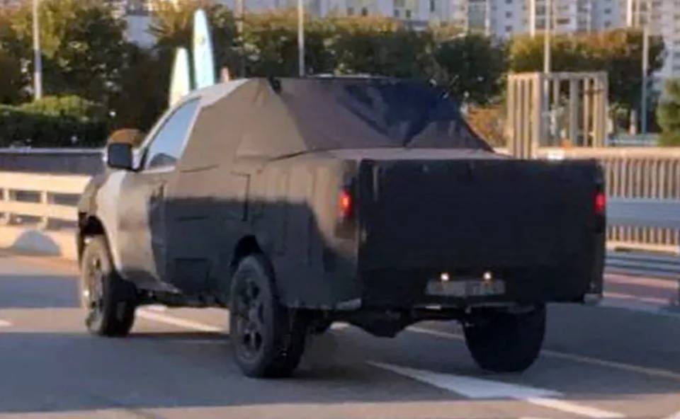 Buritan pikap Kia (Carscoops.com)