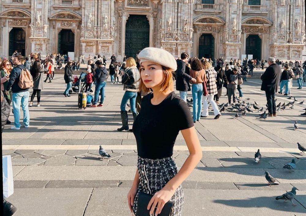 9 Potret Seru Sandra Olga Liburan Awal Tahun ke Beberapa Negara Eropa