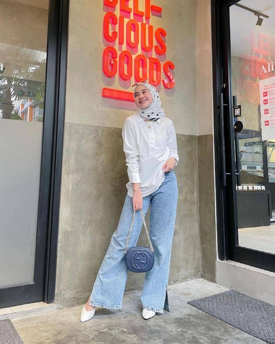 OOTD hijab celana slit (instagram.com/inikiranaaa__)