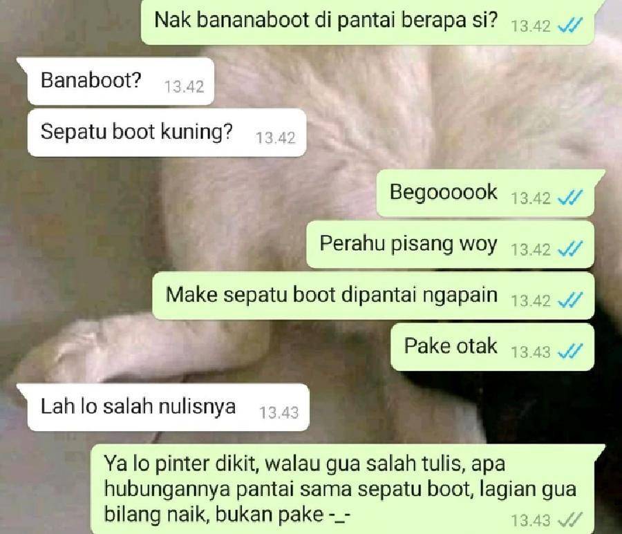 typo chat pakai bahasa Inggris (twitter.com/askrlfess)