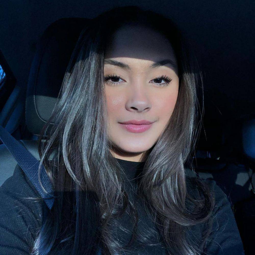 Gaya makeup ala Caitlin Halderman (instagram.com/caitlinhalderman)