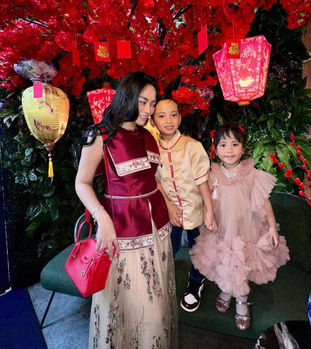 momen Rachel Vennya bersama Xabiru dan Chava rayakan Imlek (instagram.com/rachelvennya/)