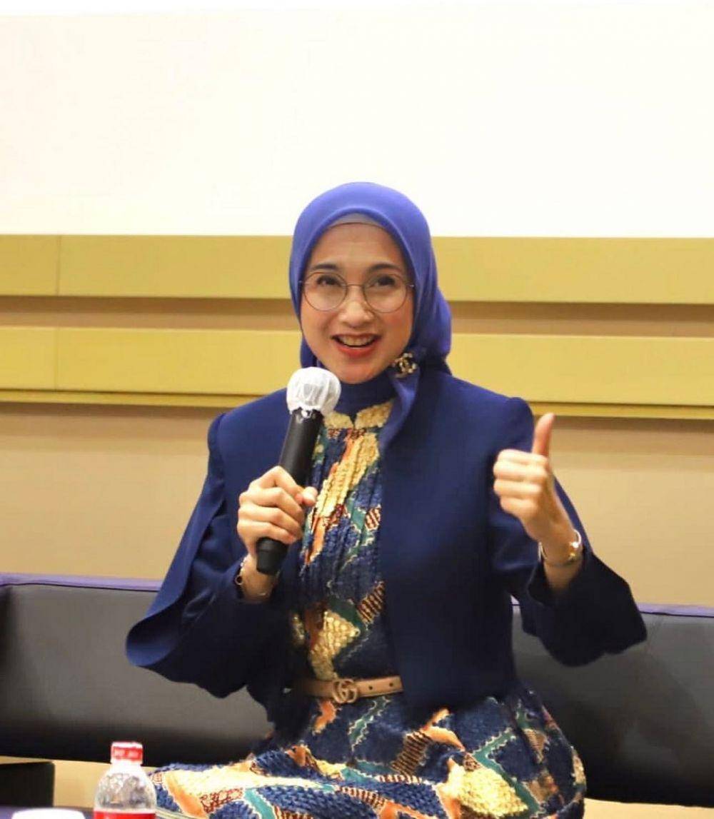 Desy Ratnasari (instagram.com/desyratnasariterdepan)