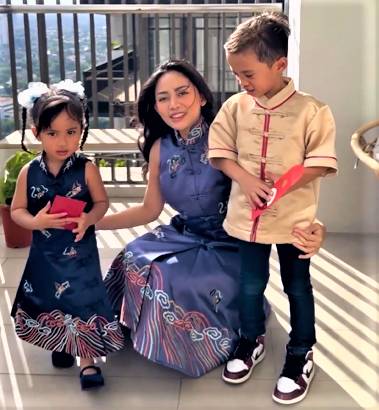 momen Rachel Vennya bersama Xabiru dan Chava rayakan Imlek (instagram.com/rachelvennya/)