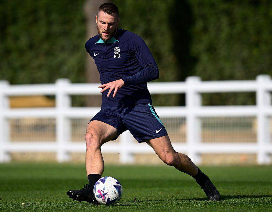 Milan Skriniar saat berlatih bersama Inter Milan. (instagram.com/milanskriniar)