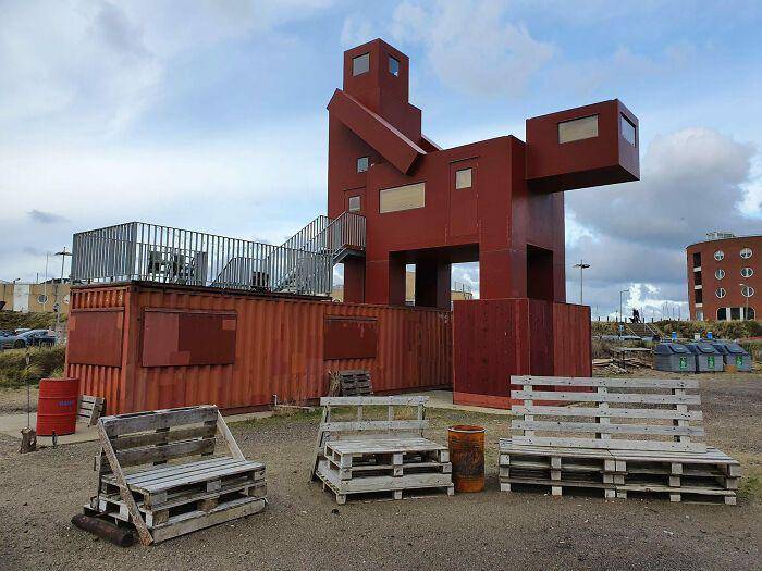 desain rumah yang unik abis (facebook.com/Brayden McLaughlin)