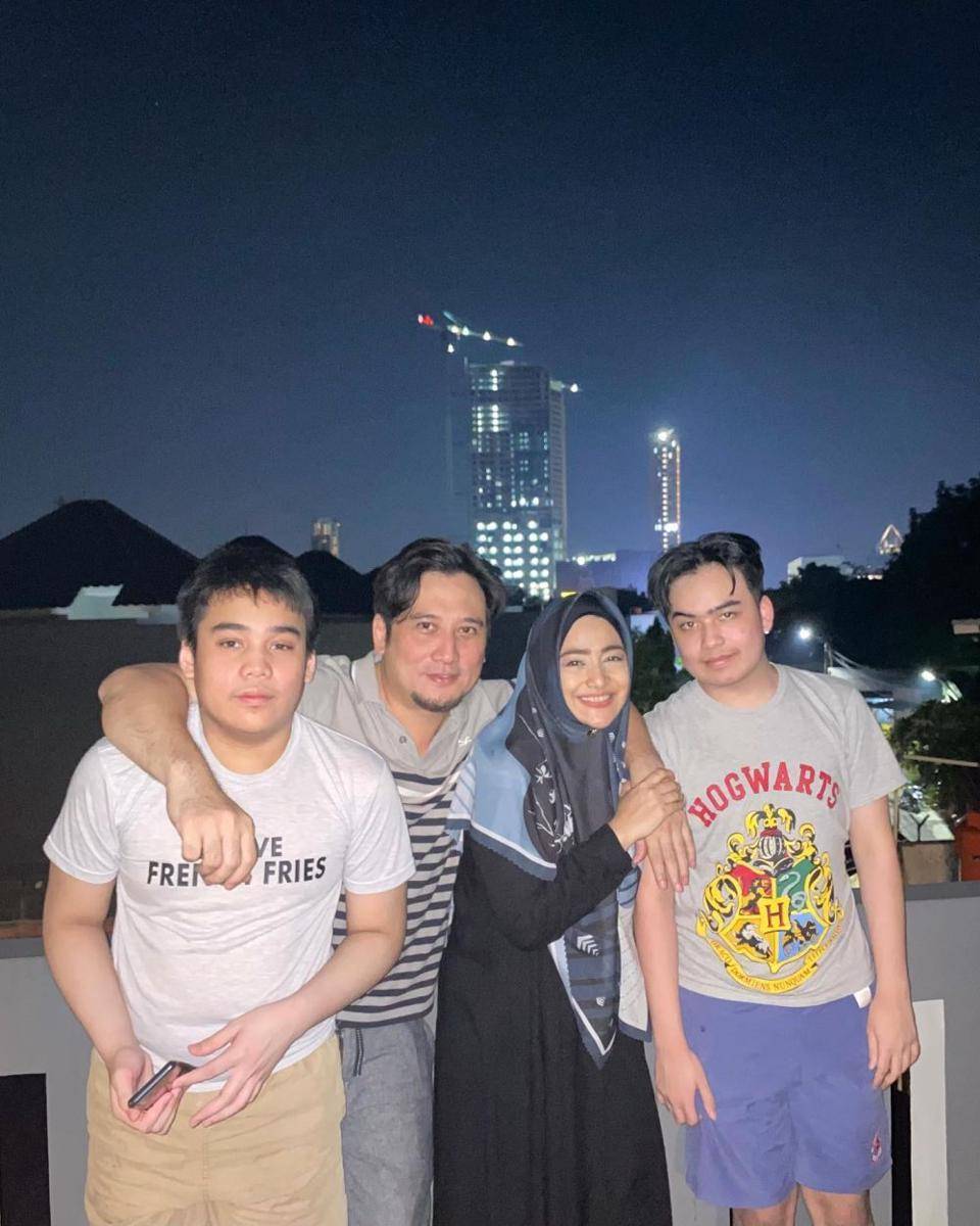 potret keluarga Tengku Firmansyah (instagram.com/tengku_firmansyah)